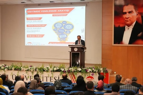 Bingöl'de “Eğitimde Yenilenme Arayışı” konferansı düzenlendi