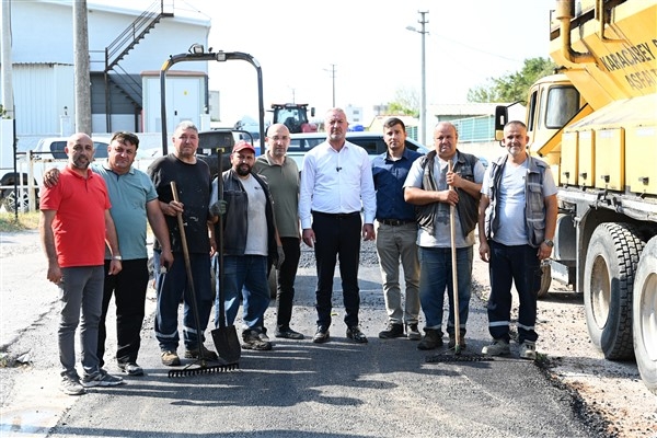 Karacabey’de sanayi bölgesinde asfaltlama çalışmaları başladı