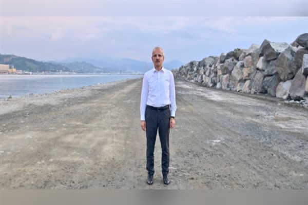 Bakan Uraloğlu: Türk Telekom’un sabit hizmet imtiyazı 2050’ye kadar uzatıldı