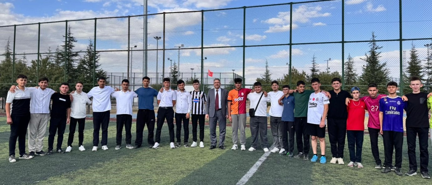 Türk Dünyası Kültür Parkı Karaman Anadolu İmam Hatip Lisesini Ağırladı