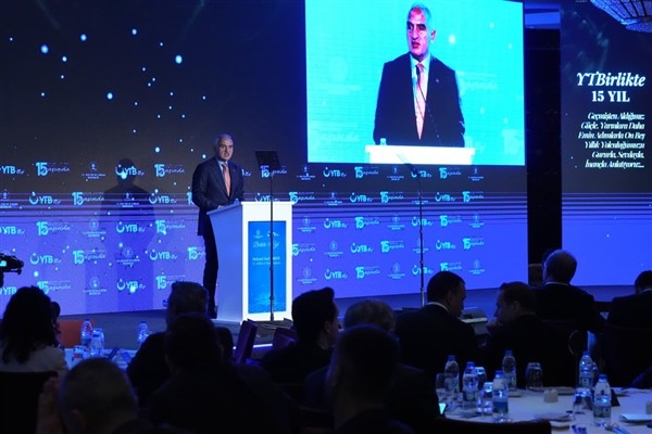 Bakan Ersoy, YTB'nin 15’inci Kuruluş Yıl Dönümü Gala Programı'na katıldı