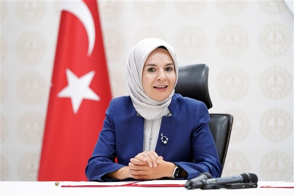 Bakan Göktaş, Büyükelçi Uraz ile bir araya geldi