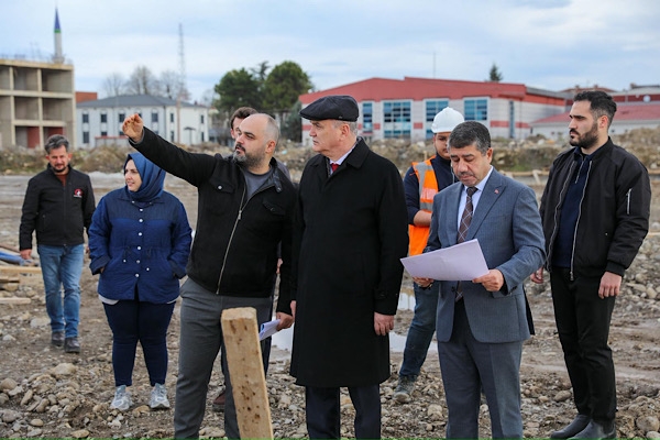 Başkan Özlü, &Prime;Atılım Yılı&Prime; projelerini yerinde inceledi