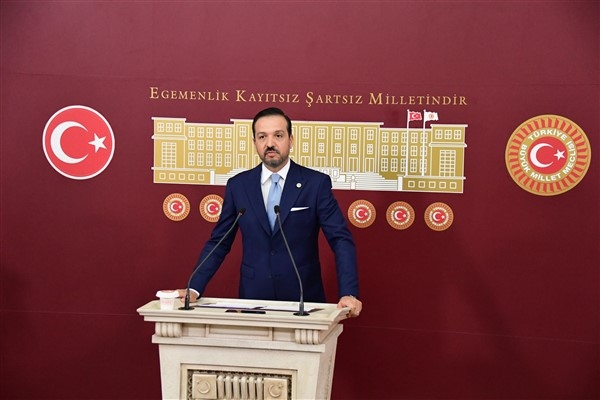 AK Parti Genel Başkan Yardımcısı Zorlu, Halep'te