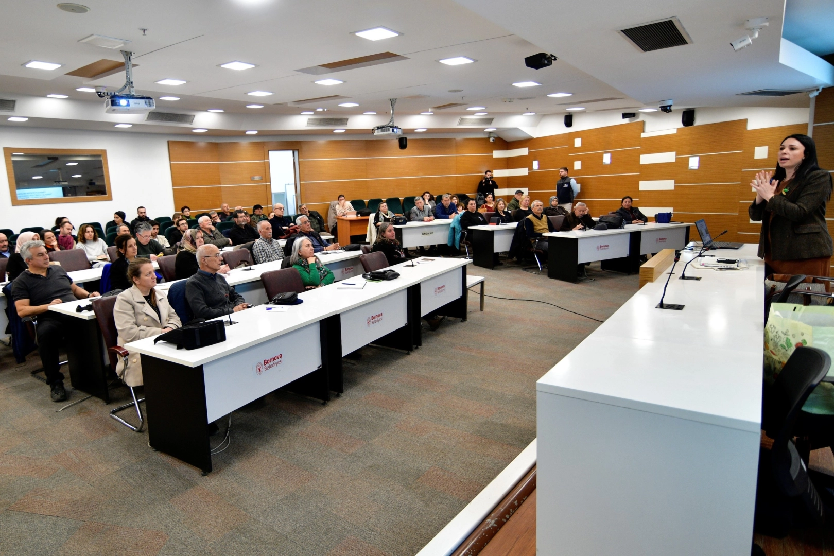 Bornova’da Çiftçilere Toprağın Verimli Kullanımı Eğitimi