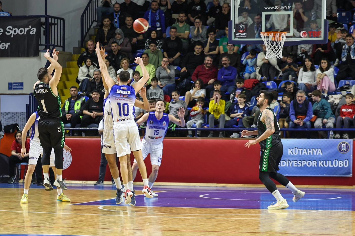 Sakarya BŞB Basketbol Play-Off Yarı Finalde Kütahya’ya Konuk Oldu