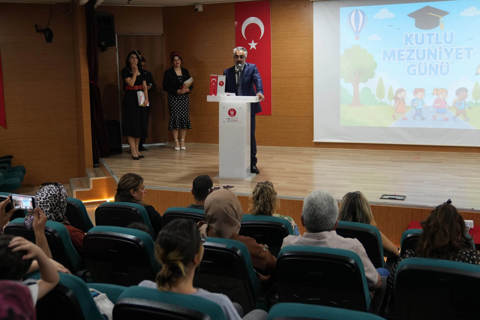 Keçiören ÇEM Öğrencilerinden Yıl Sonu Gösterisi