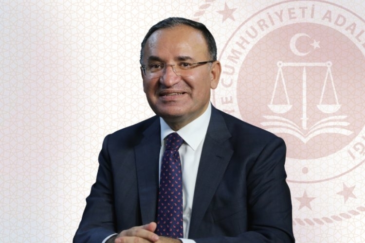 Bakan Bozdağ: Hiç kimse yargıyı tehdit edemez dedi