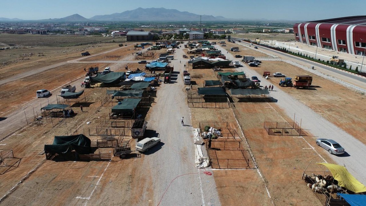 Karaman'da Kurban Satışı ve Kesim Alanları Belirlendi