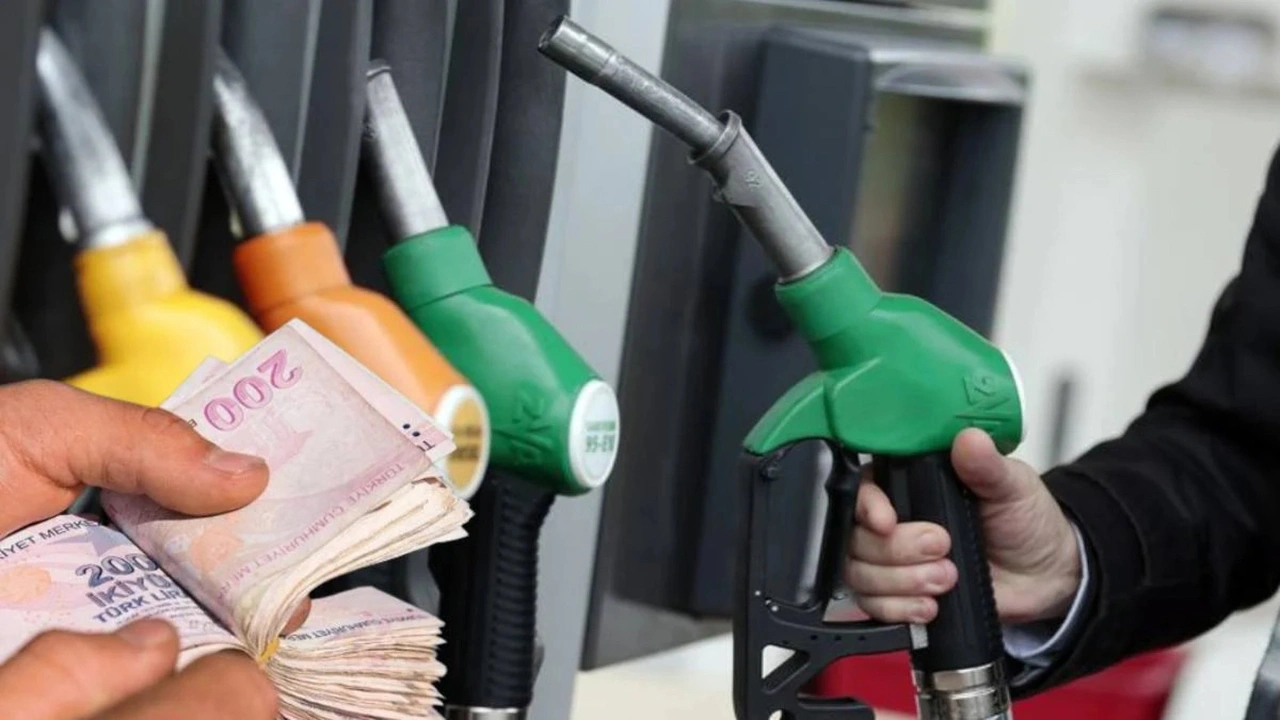 Motorine zam geldi! Benzin fiyatı kaç TL oldu? İşte güncel akaryakıt fiyatları
