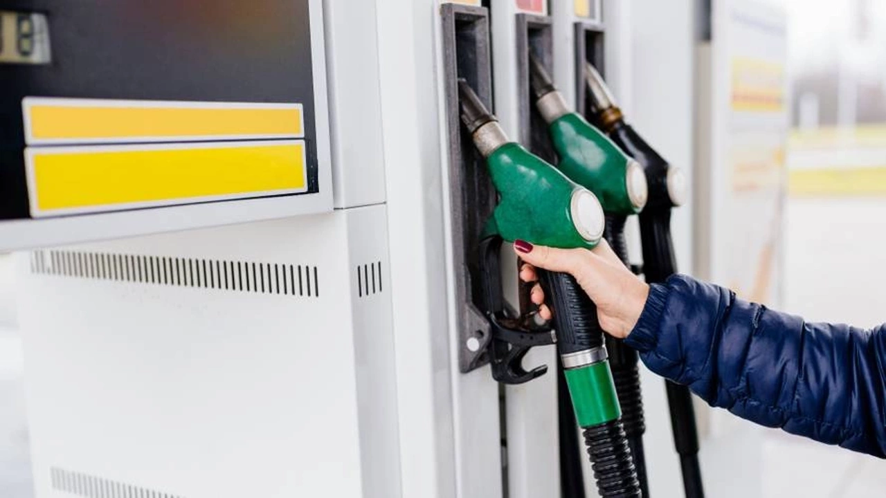 Benzine indirim geliyor