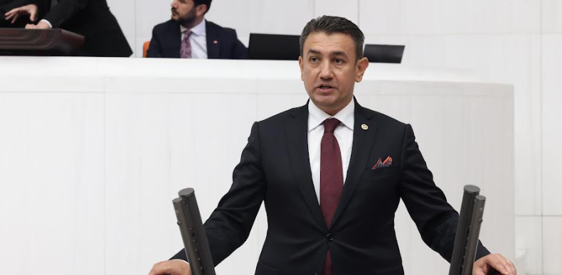 ÜNVER, KAYSERİLİOĞLU KÜTÜPHANESİ’Nİ MECLİS GÜNDEMİNE TAŞIDI