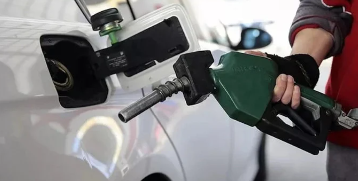 Araç sahiplerine müjde! Motorine indirim geliyor