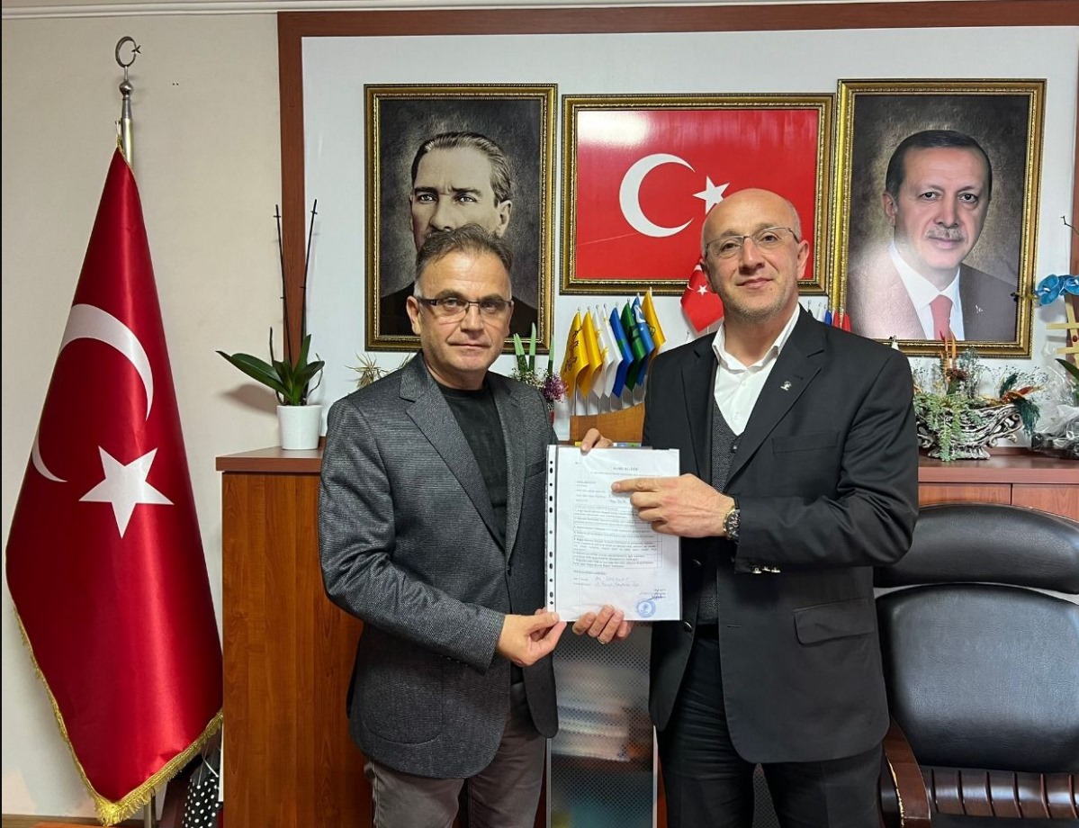 AK Parti'nin Karaman'daki Güçlü İsmi Güngörer, Belediye Başkan Aday Adaylığını Açıkladı