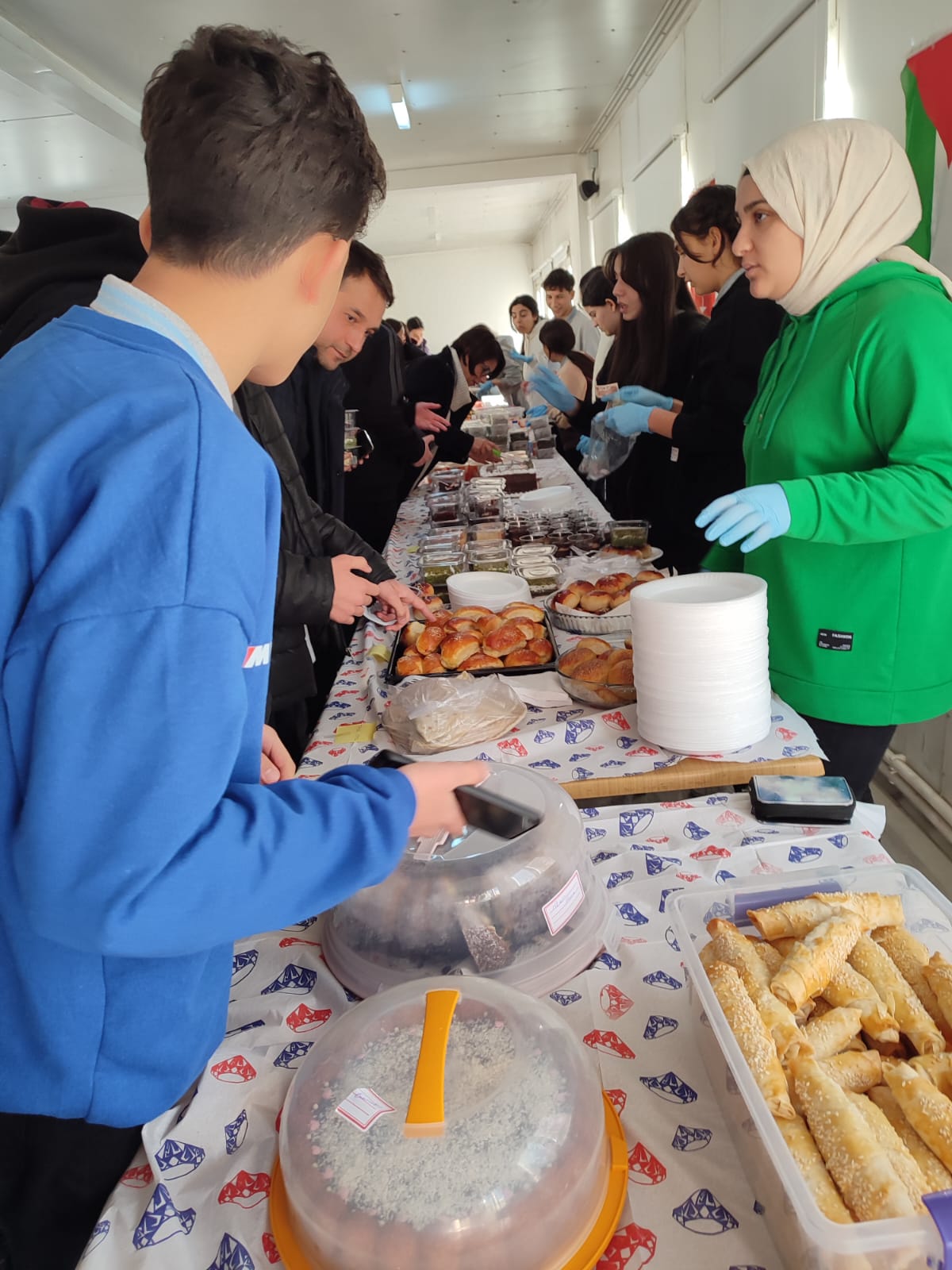 Bifa Anadolu Lisesi'nden Filistinli Mazlumlara Büyük Destek