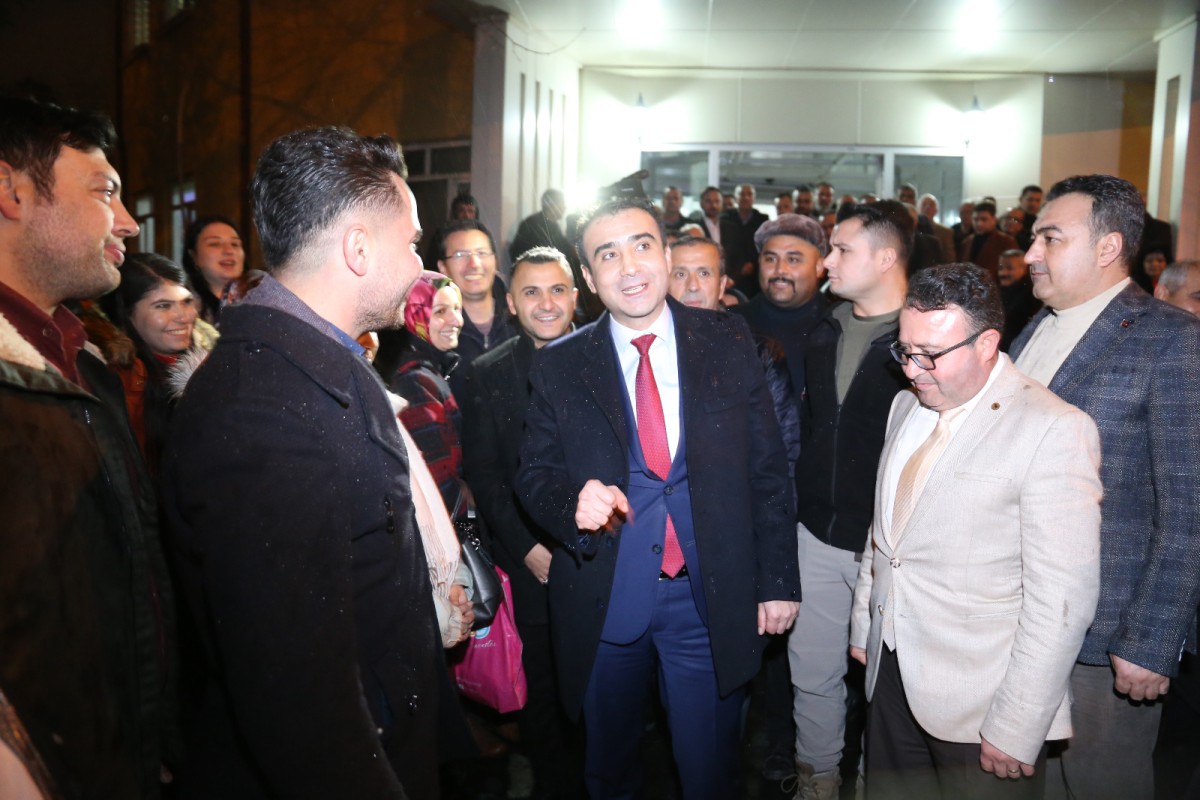 VATANDAŞLAR BAŞKAN KALAYCI’NIN ADAYLIĞINI COŞKUYLA KARŞILADI