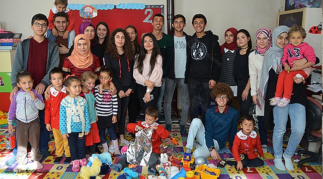 Abdullah Tayyar Anadolu Lisesi Öğrencilerinden Güldere İlkokuluna Anlamlı Ziyaret
