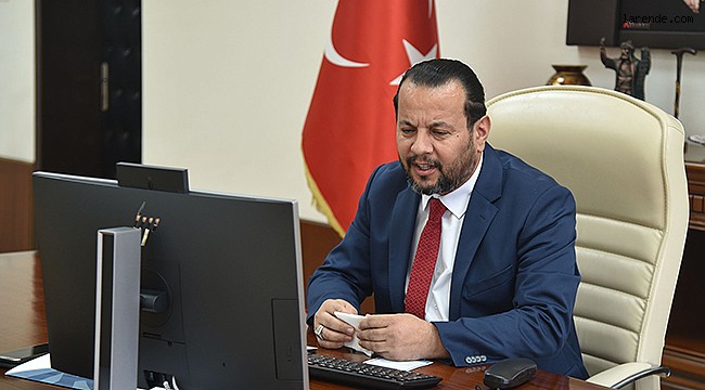 REKTÖR AKGÜL, YOUTUBE`DA ÖĞRENCİLERİN SORULARINI YANITLADI