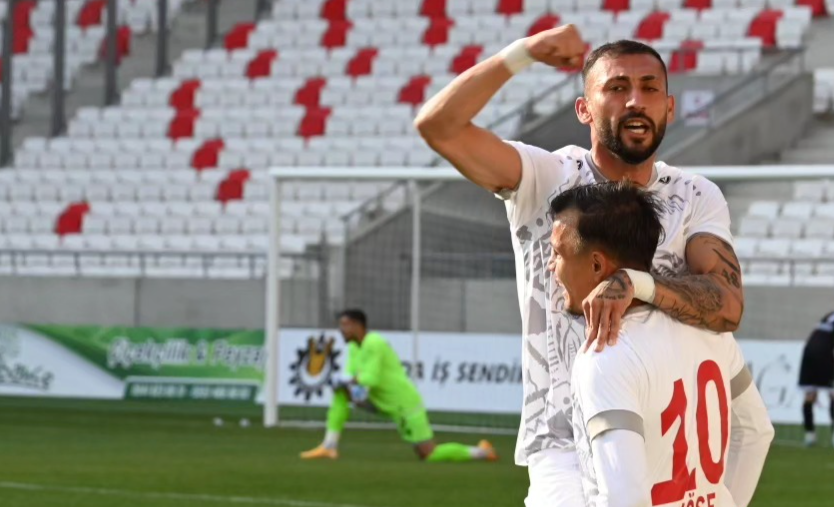 Karaman FK Uşaksporu’u 4-0 Mağlup etti