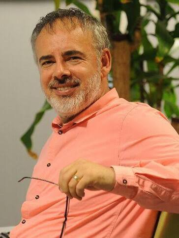 PEKER VE HAKİM ESAT TOKLU